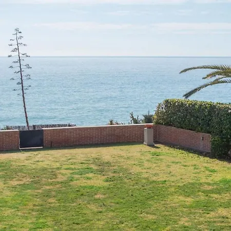 Luxury Beachfront In Tarragona
